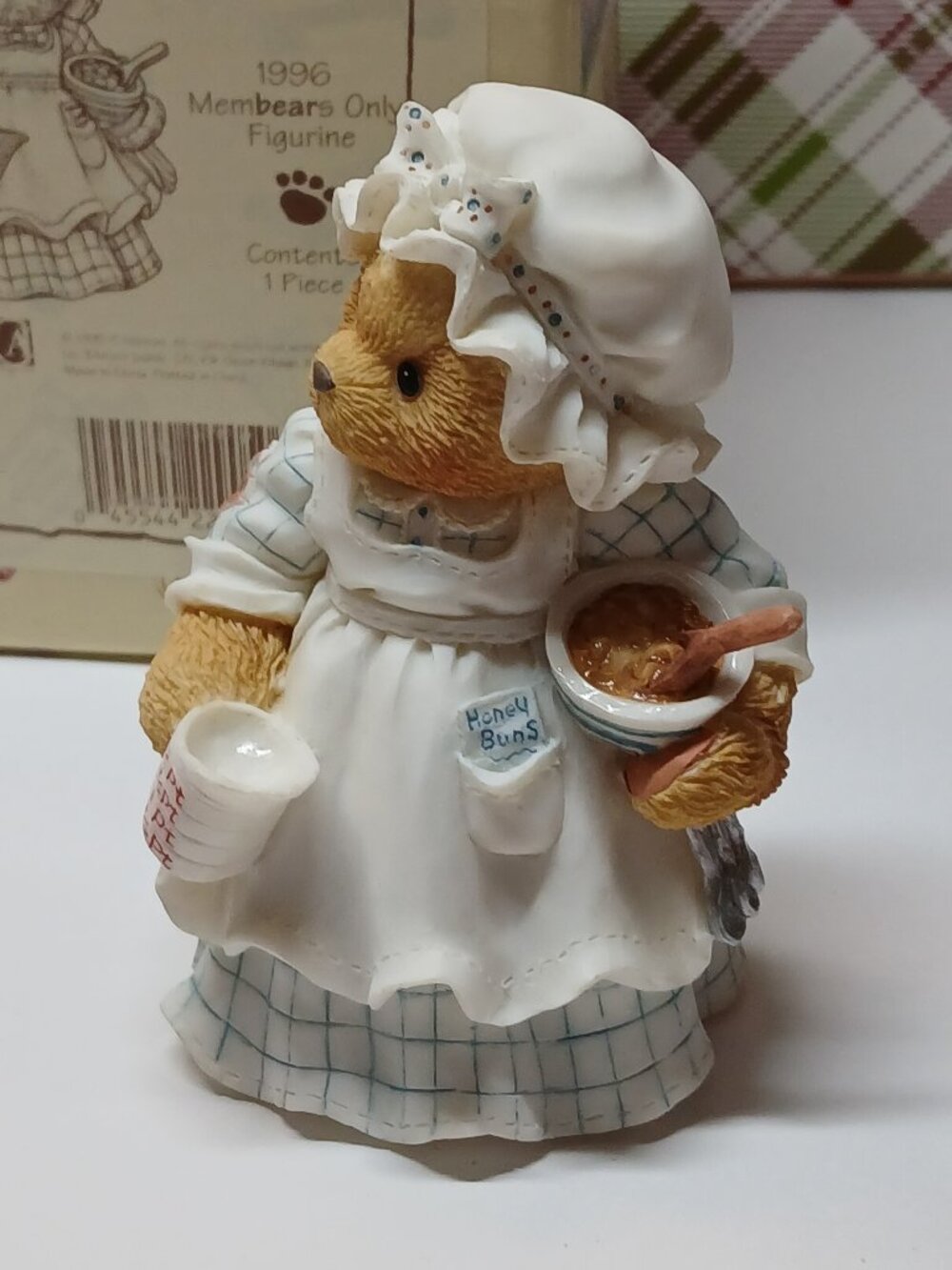 1996 Priscilla HILLMAN Enesco The CHERISHED TEDDIES CT962 Emily E. Claire BEAR